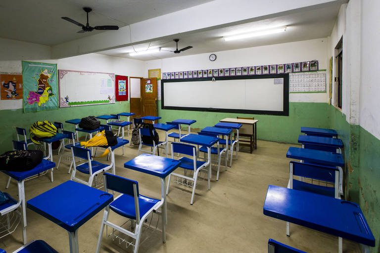 Sala de aula em escola pública na zona rural do interior do Espírito Santo