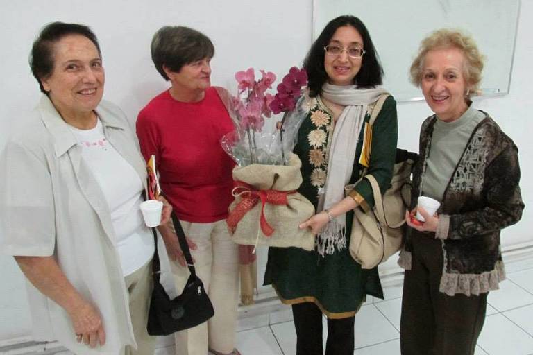 Na foto, da esq. para dir., Therezinha, Vera Lucia, a então Consulesa da Índia e a assessora da Therezinha na Secretária da Educação