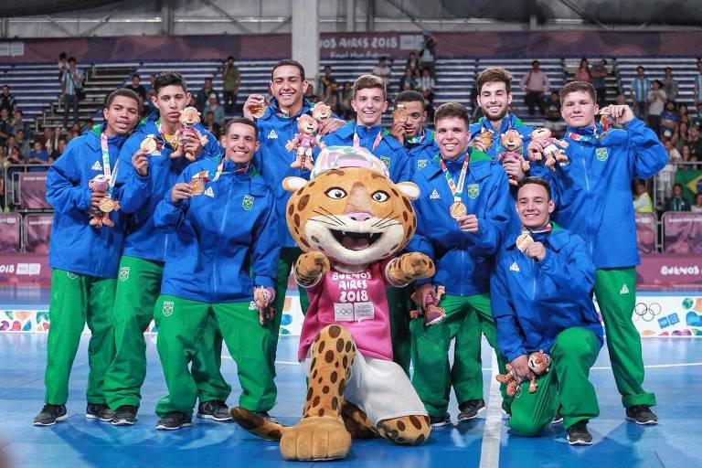 Futsal do Brasil comemora o ouro diante da Rússia nos Jogos Olímpicos da Juventude, em Buenos Aires