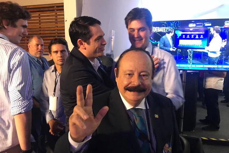 Levy Fidelix (PRTB) chega para assistir ao debate entre os candidatos ao Governo de São Paulo na Band