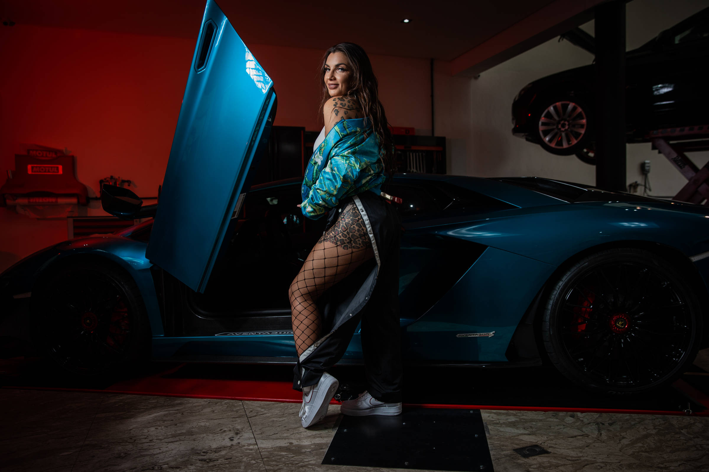 Elettra Lamborghini quer se desvencilhar do sobrenome e se firmar na música  - 20/10/2018 - Ilustrada - Folha