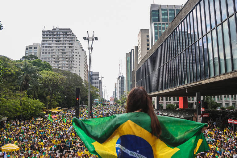 Manifestação favorável a Jair Bolsonaro na avenida Paulista, em São Paulo