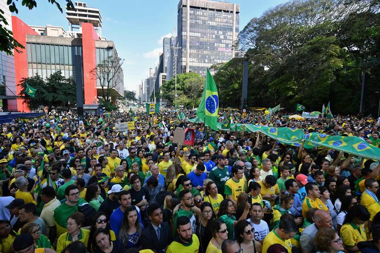 Manifestação favorável a Jair Bolsonaro na avenida Paulista, em São Paulo