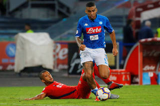 Serie A - Napoli v Firontina