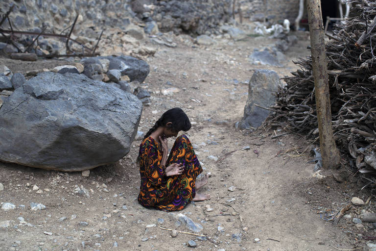 A young woman in the village of Juberia, Yemen