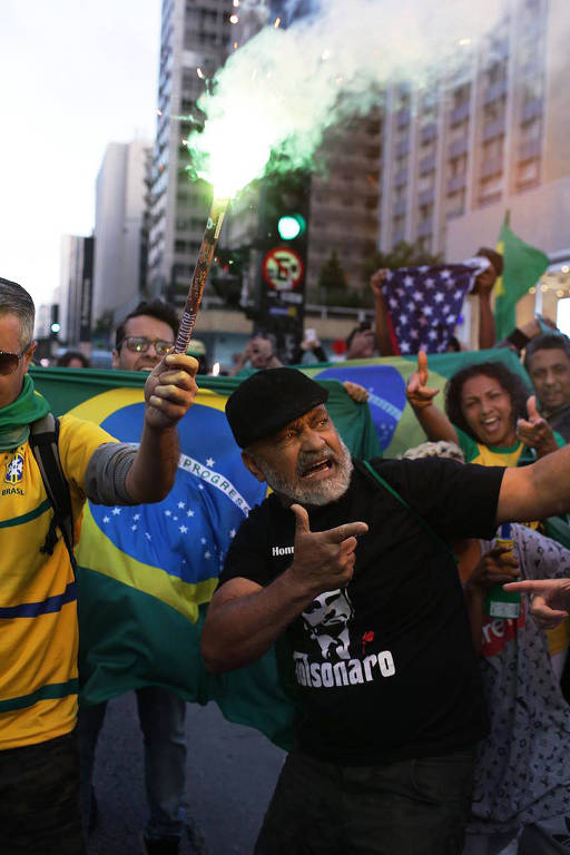 Simpatizantes de Jair Bolsonaro na Avenida Paulista, em São Paulo