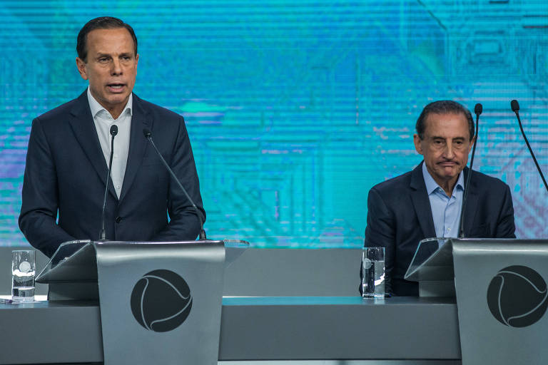 Os candidatos João Doria (PSDB) e Paulo Skaf (MDB) durante o debate para Governadores do Estado de São Paulo, na Rede Record