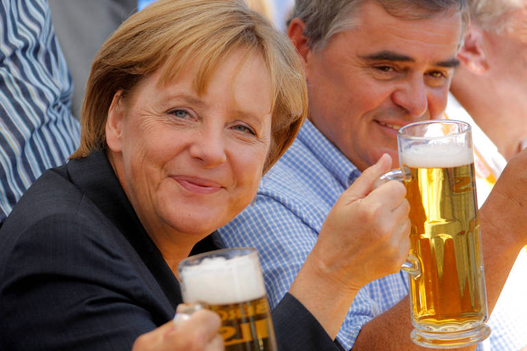 Angela Merkel ao longo dos anos 