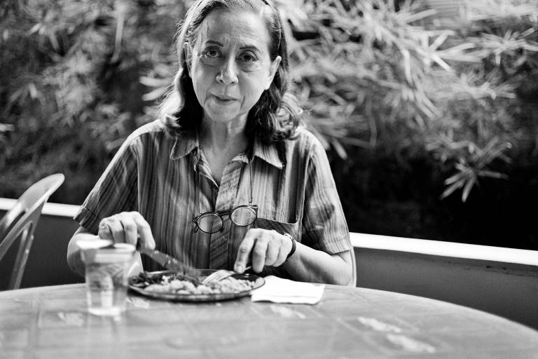 Fernanda Montenegro no set de 'Central do Brasil', de Walter Salles, em foto  feita pelo diretor de fotografia Walter Carvalho
