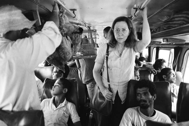 Fernanda Montenegro no set de 'Central do Brasil', de Walter Salles, em foto  feita pelo diretor de fotografia Walter Carvalho