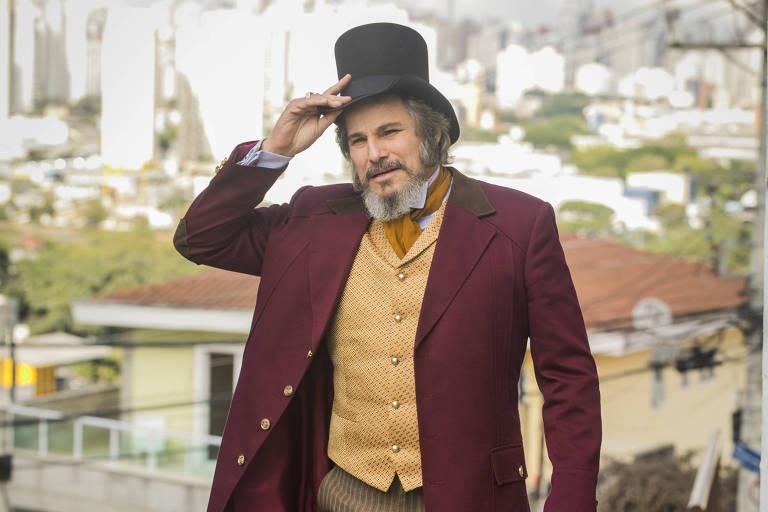 Dom Sabino (Edson Celulari) em cena da novela das 19h da Globo