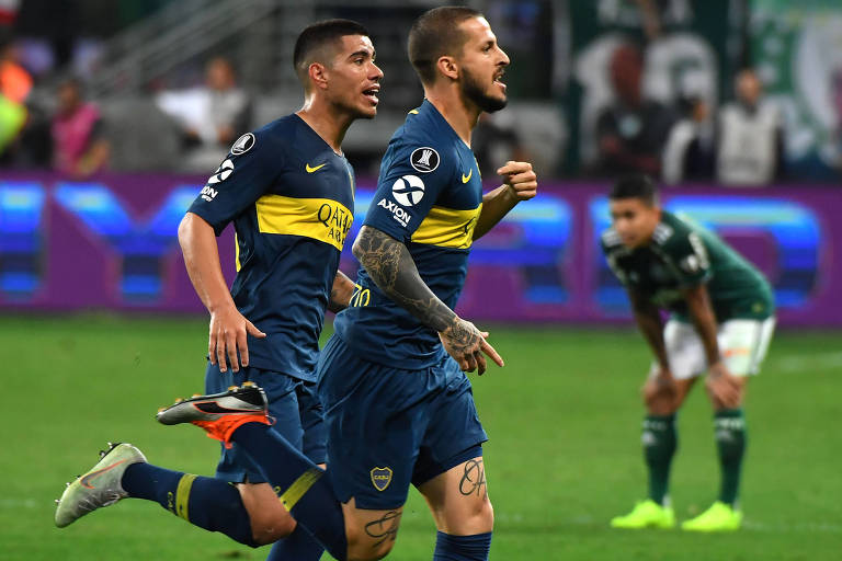 Darío Benedetto, do Boca Juniors, comemora gol contra o Palmeiras, o terceiro nas duas semifinais entre as equipes na Libertadores