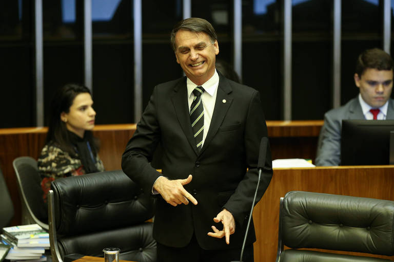 Jair Bolsonaro durante sessão na Câmara, em novembro do ano passado 