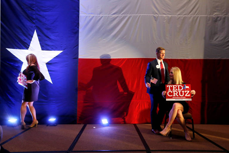 Apoiadores do candidato republicano ao Senado Ted Cruz