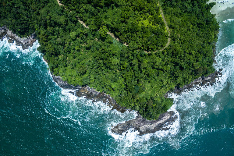 15 praias (quase) secretas para curtir sem aglomeração no Litoral Norte de São  Paulo