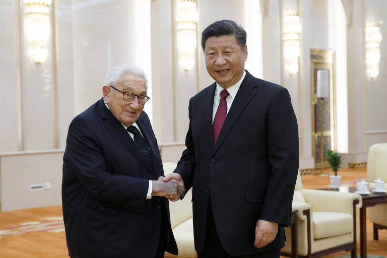 O ex-secretário de Estado Henry Kissinger e o líder chinês, Xi Jinping, encontraram-se em Pequim em 2018