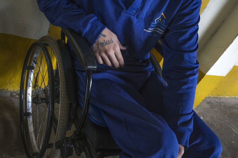 Ricardo (nome fictício), 19, levou um tiro em uma tentativa de roubo