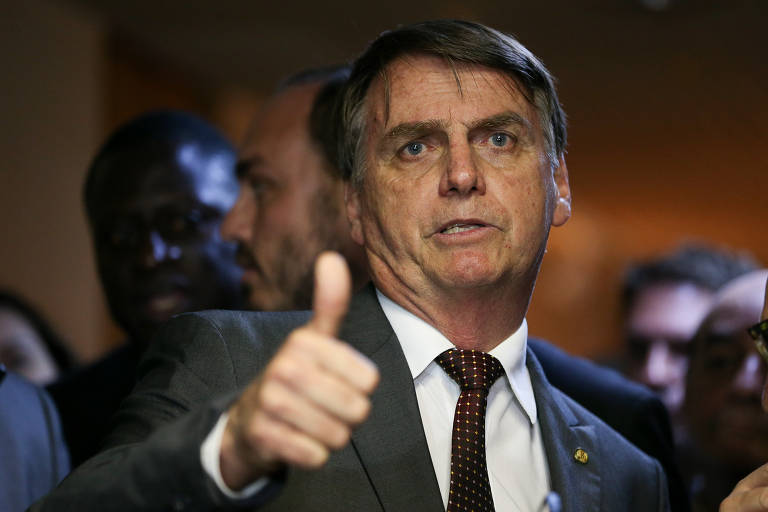 Leitor teme que Brasil entre em teocracia bolsonarista