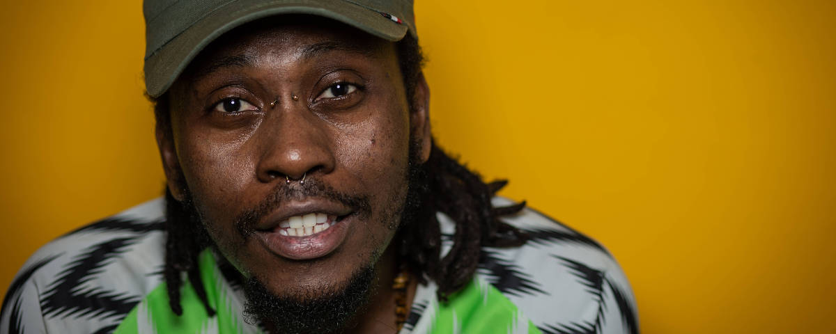 SÃO PAULO, SP, BRASIL, 13-11-2018: Retrato do rapper Rincon Sapiência para a capa do Dia da Consciência Negra, no Estúdio Aurora. (Foto: Bruno Santos/ Folhapress) *** FSP-REVISTA GUIA *** EXCLUSIVO FOLHA***