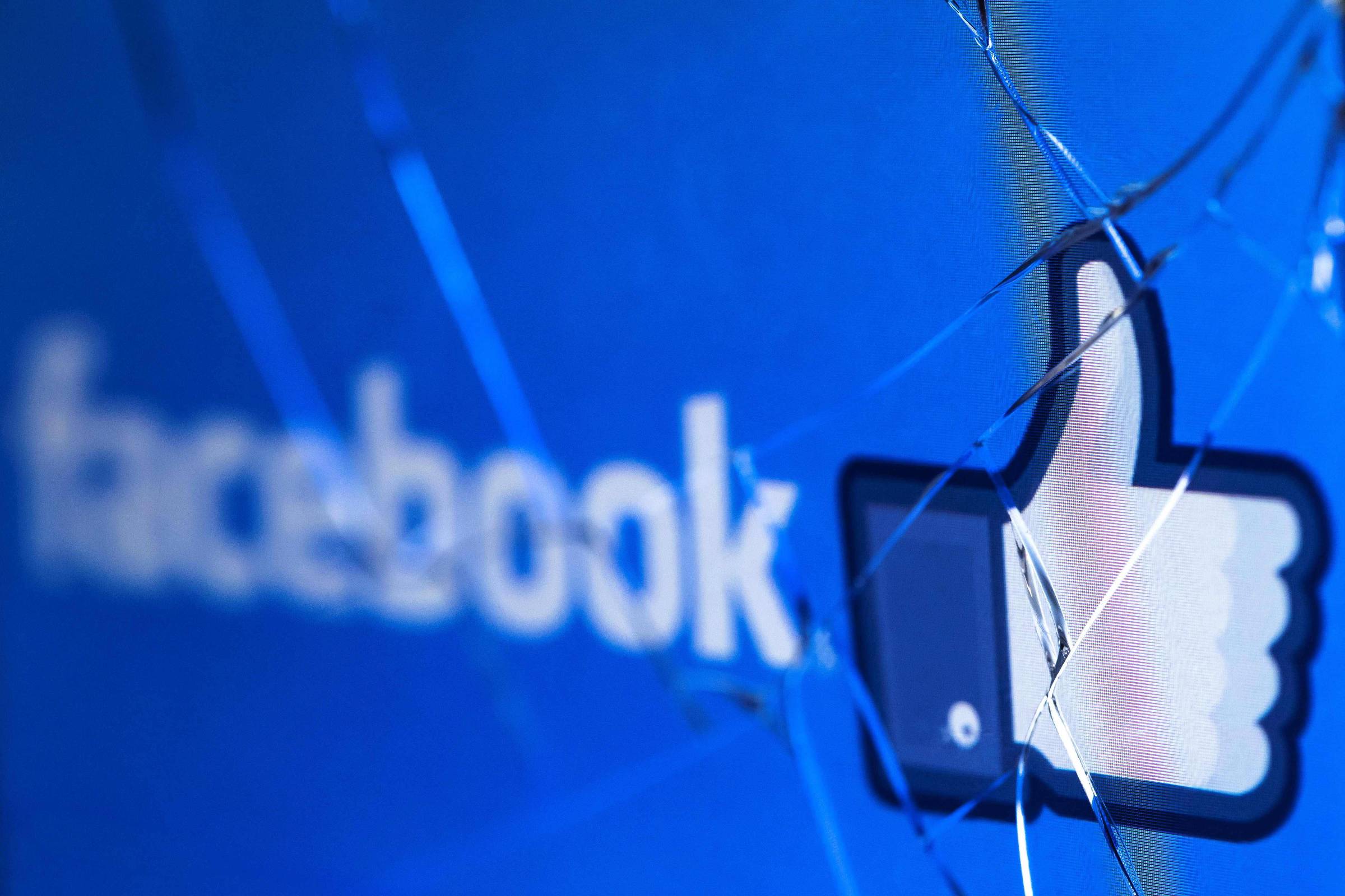 Facebook estaría pensando en dejar de mostrar el número de “likes”