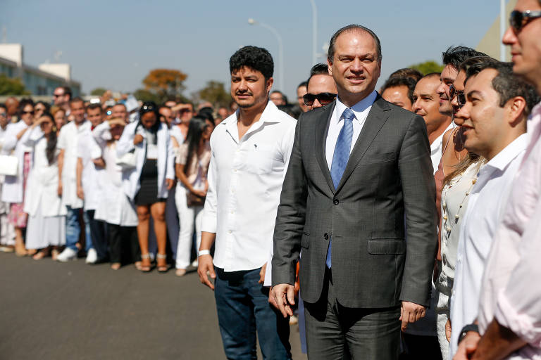 O então ministro da Saúde, Ricardo Barros (PP-PR), participa de evento de recepção dos médicos que começaram a atuar no programa Mais Médicos