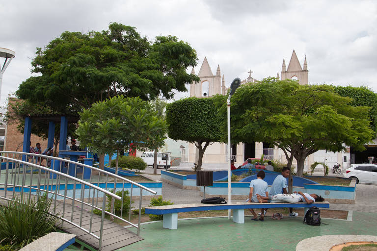 Praça da cidade de Anguera, no sertão da Bahia