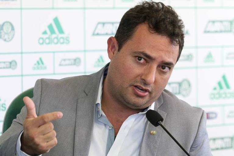 Alexandre Mattos, diretor executivo do Palmeiras, é o responsável por negociar comissões
