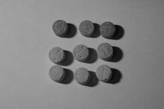 Polici Civil apreende 6 mil comprimidos de ecstasy apos mais de um mes de investigacao. Os comprimidos seriam deistribuidos e raves e levados a outros estados.