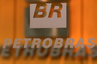 FILE PHOTO: The logo of Brazil's state-run oil company Petrobras at the company headquarters in Sao Paulo