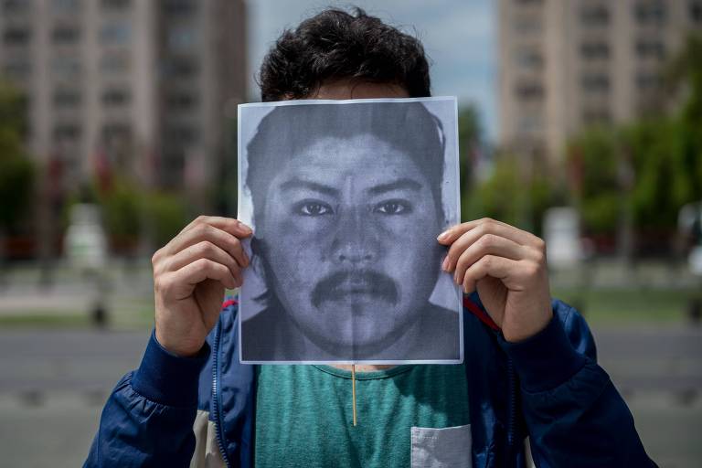 Artista chileno presta tributo a Camilo Catrillanca, mapuche de 24 anos morto em operação policial no sul do país 