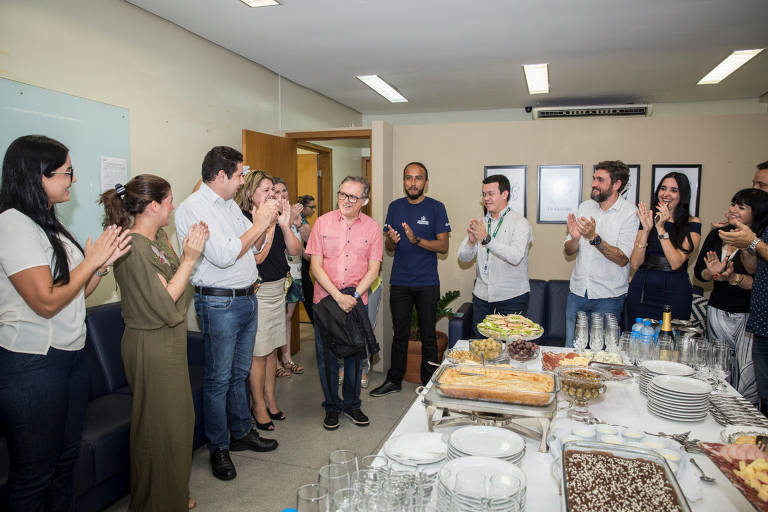 Recepção e homenagem dos professores e colegas da Faculdade Positivo Londrina ao professor Ricardo Velez Rodríguez