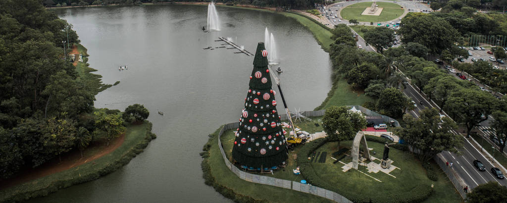 Com 43 metros, árvore de Natal do Ibirapuera será inaugurada neste sábado -  28/11/2018 - Cotidiano - Folha