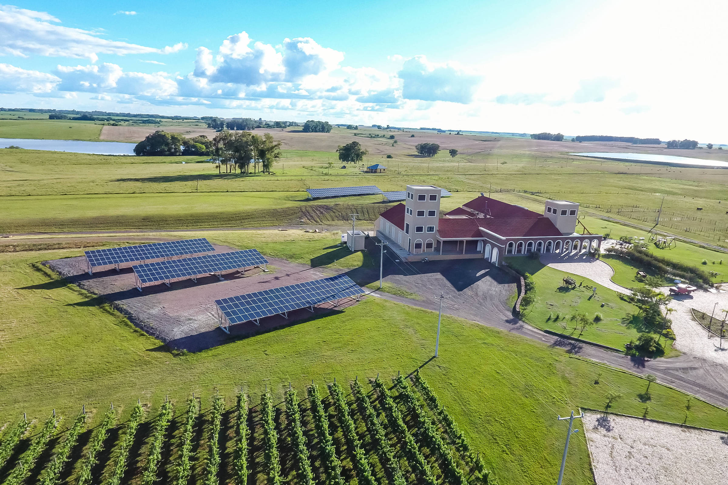 Fazenda mineira com mais de 200 anos é refúgio para quem não curte