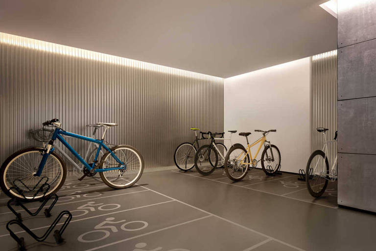 Novos prdios em So Paulo trocam garagem por bicicletrio