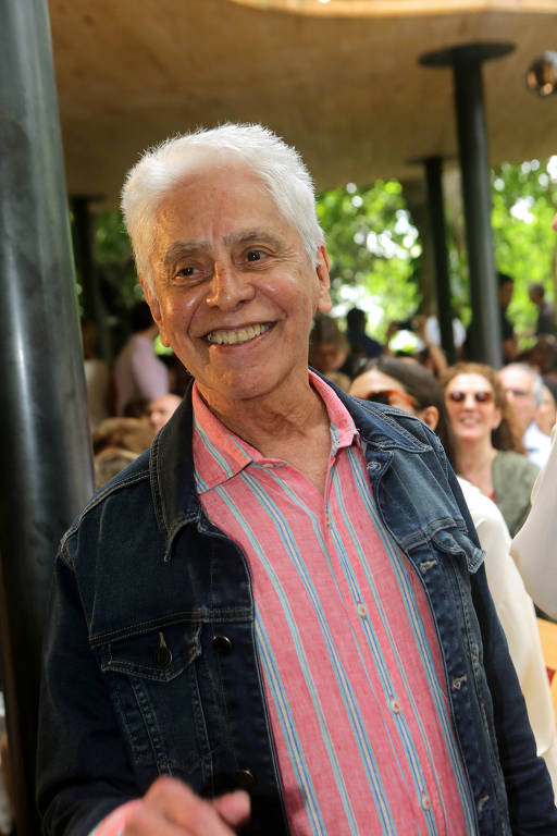 Bob Veloso, irmão de Caetano Veloso