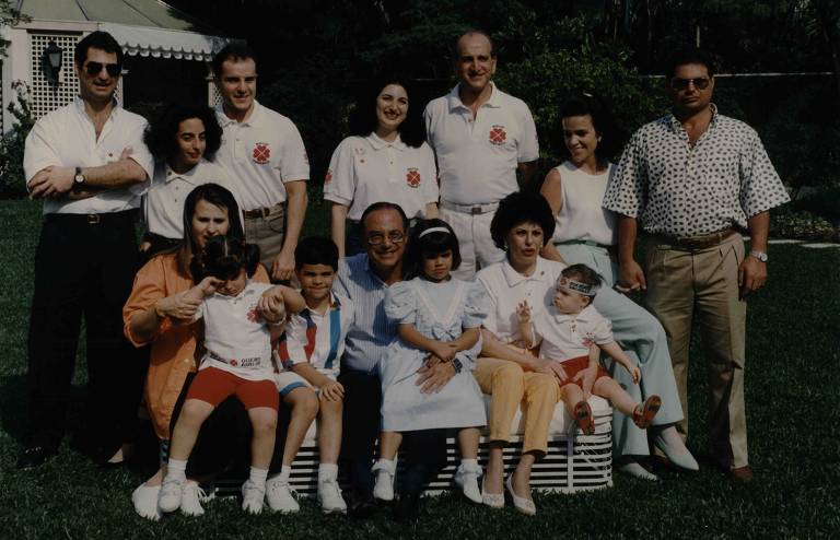 Maluf, em campanha, com a família