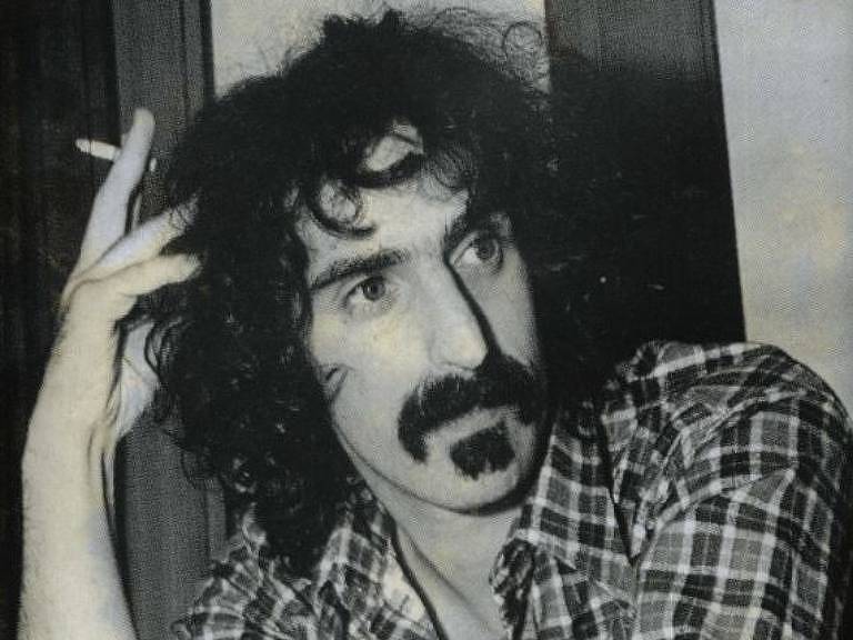 1993: Morre Frank Zappa, que deixou órfão o rock de seu humor e inventividade