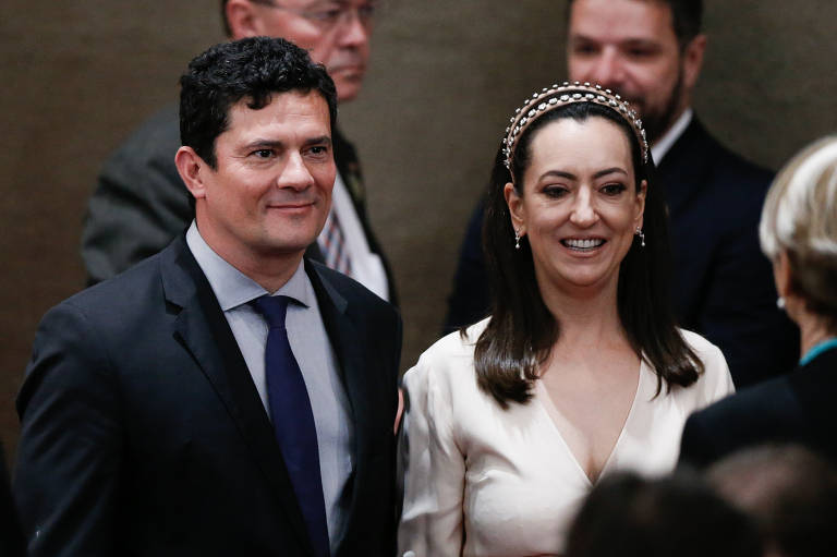 O futuro ministro da Justiça e Segurança Pública, Sergio Moro, acompanha a diplomação de Bolsonaro