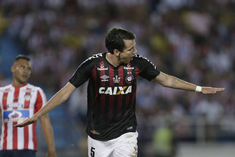 Pablo comemora gol contra o Junior Barranquilla, pela Copa Sul-Americana