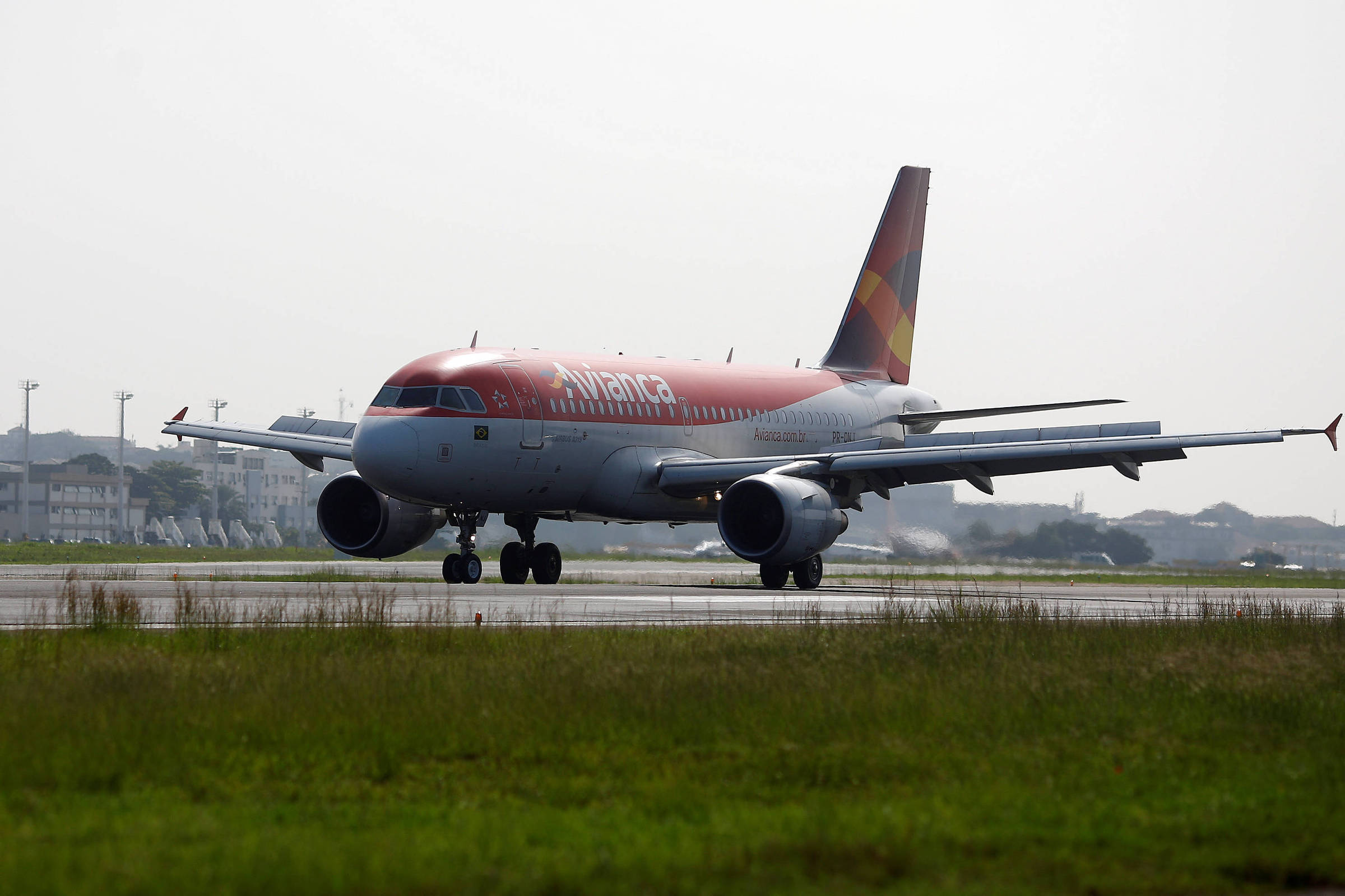 Painel S.A.: Justiça derruba liminar que suspendia leilão da Avianca