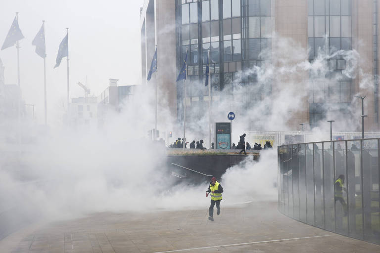 Confronto marca manifestação em Bruxelas contra pacto da ONU sobre migração