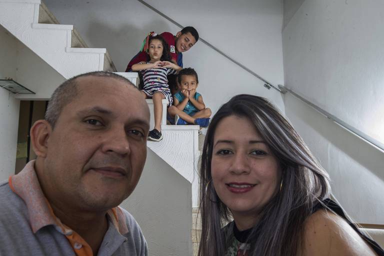 Venezuelanos, Yilmary de Perdomo e a família terão Natal com brasileiros