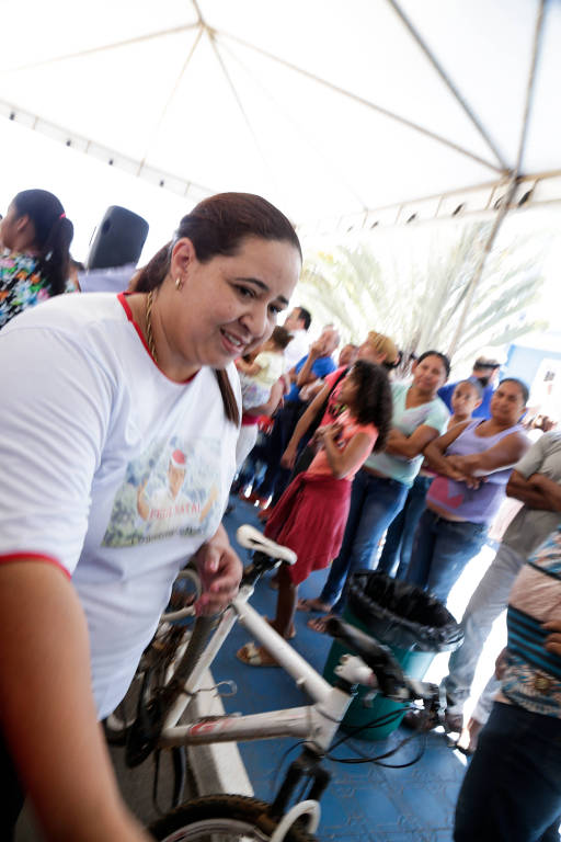 A esposa do o médium João de Deus, Ana Keyla Teixeira, deu boas vindas as pessoas que vieram à festa das crianças que ela promove todos os anos na Casa da Sopa, em Abadiânia 