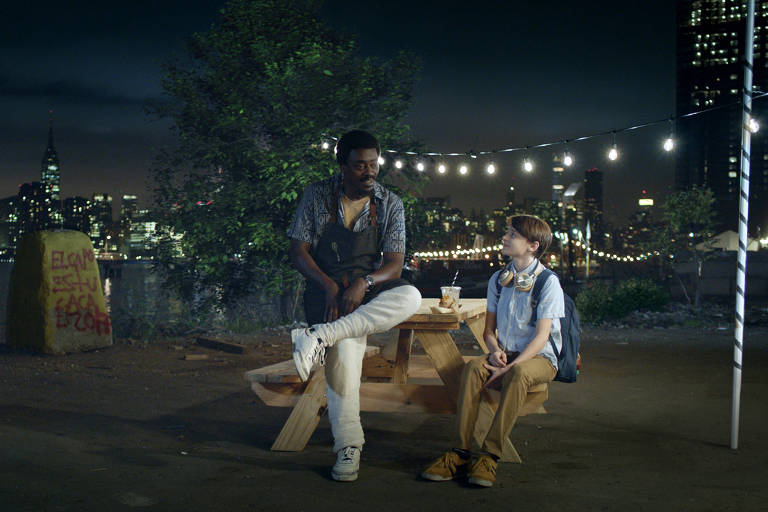 Seu Jorge e ator principal de Stranger Things estão juntos em novo