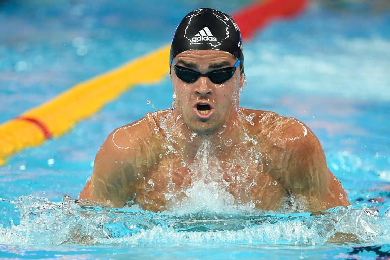 O nadador americano Michael Andrew 