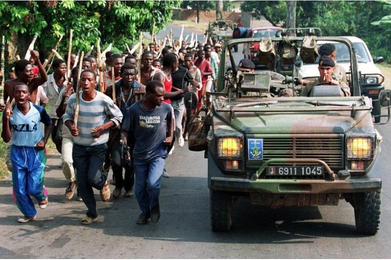 Os hutu eram a maioria em Ruanda, mas os tutsis tiveram por décadas acesso a melhores oportunidades