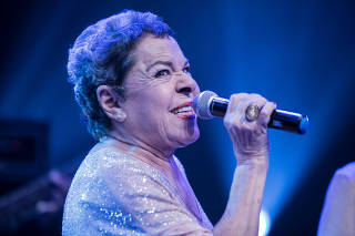 Cantora Miúcha se apresenta em São Paulo
