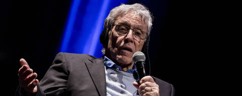 SAO PAULO - SP - BRASIL, 26-06-2017, 20h30: FRONTEIRAS DO PENSAMENTO - AMOS OZ. O escritor israelense Amos Oz durante conferencia no evento Fronteiras do Pensamento, realizado no teatro Santander.   (Foto: Adriano Vizoni/Folhapress, ILUSTRADA) ***EXCLUSIVO FSP***