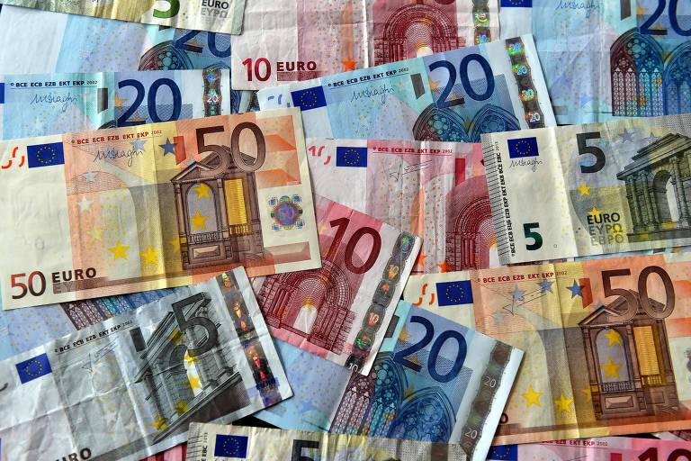 Diferentes cédulas do euro