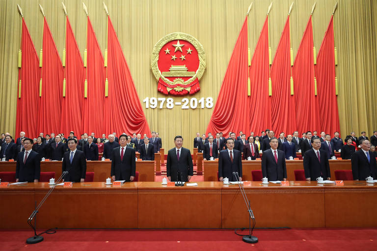 Xi Jinping e líderes do Partido Comunista Chinês celebram o 40º aniversário da abertura do país, em Pequim 